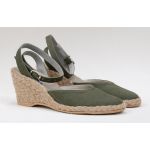 Espadryle khaki na średnim koturnie