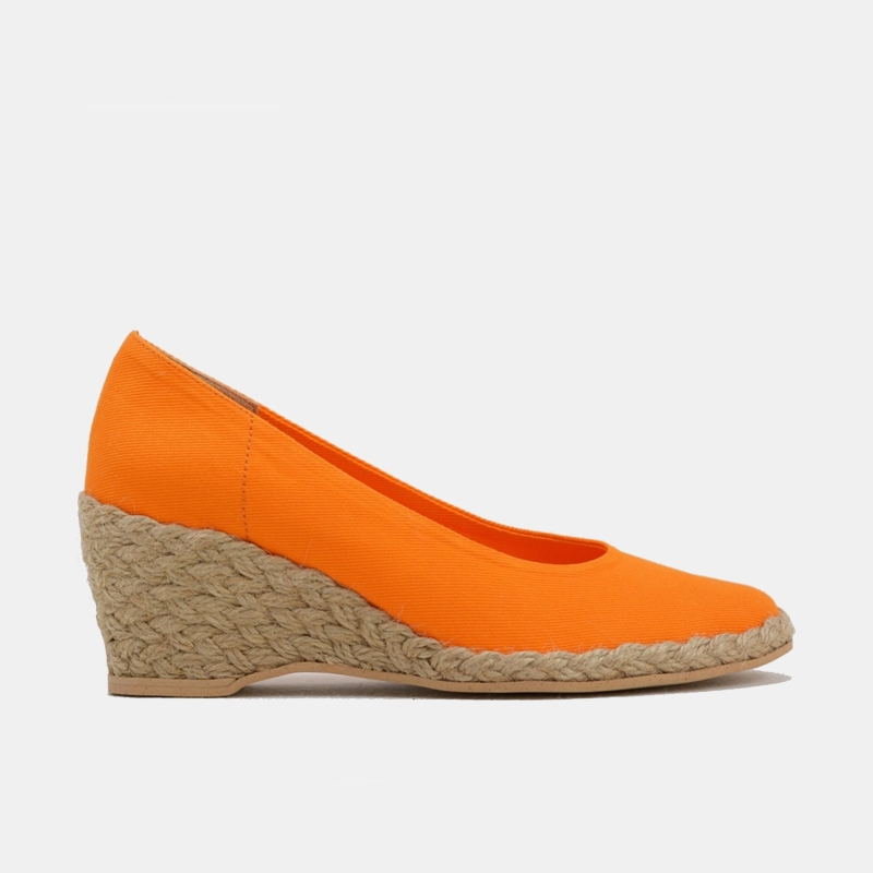 Espadryle pomarańczowe pełne na średnim koturnie