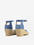 Espadryle jeansowe na niskim koturnie zakryta pięta i palce