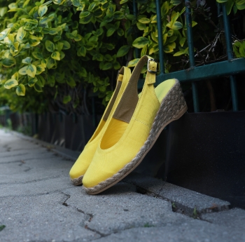 Espadryle niskie odkryte żółte